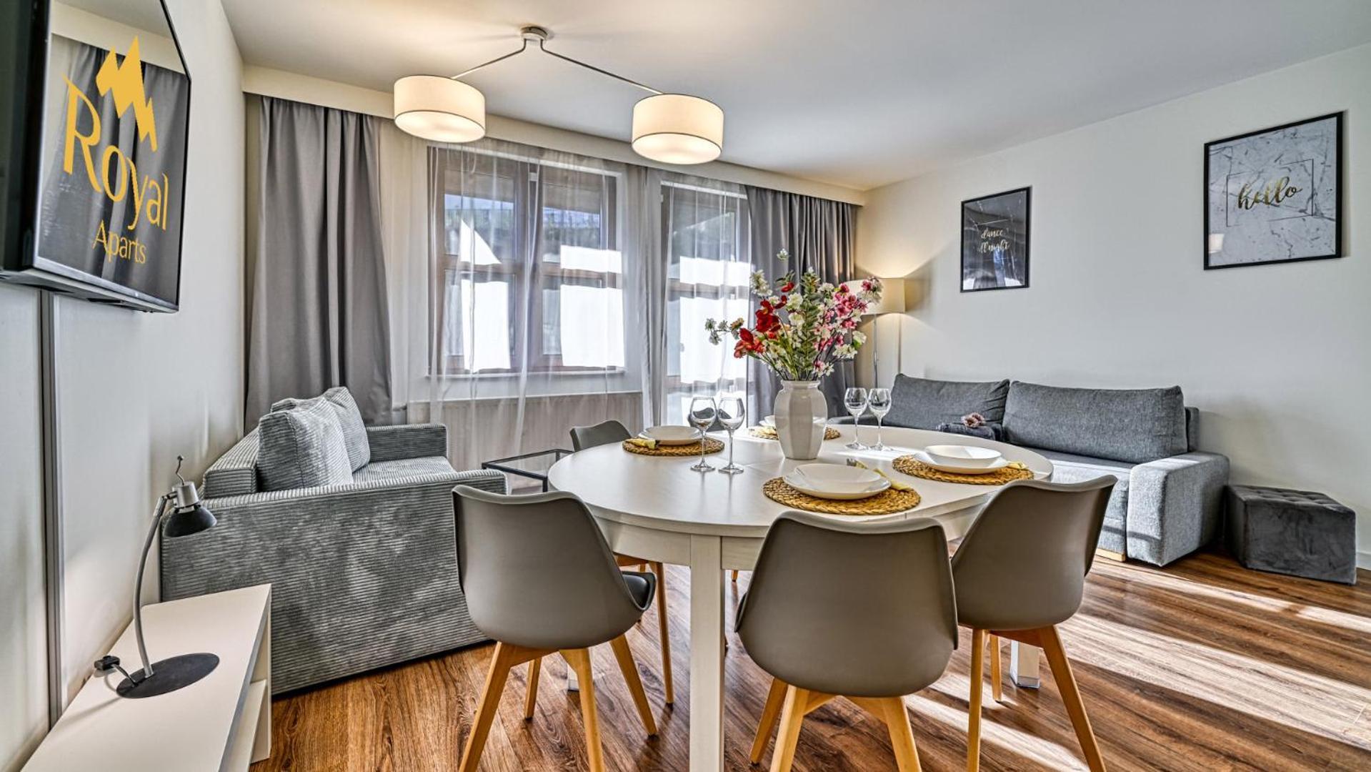 Apartment Przy Wyciagu Mysliwska 1g By Royal Aparts